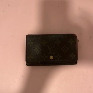 AS IS- Authentic preowned LV wallet